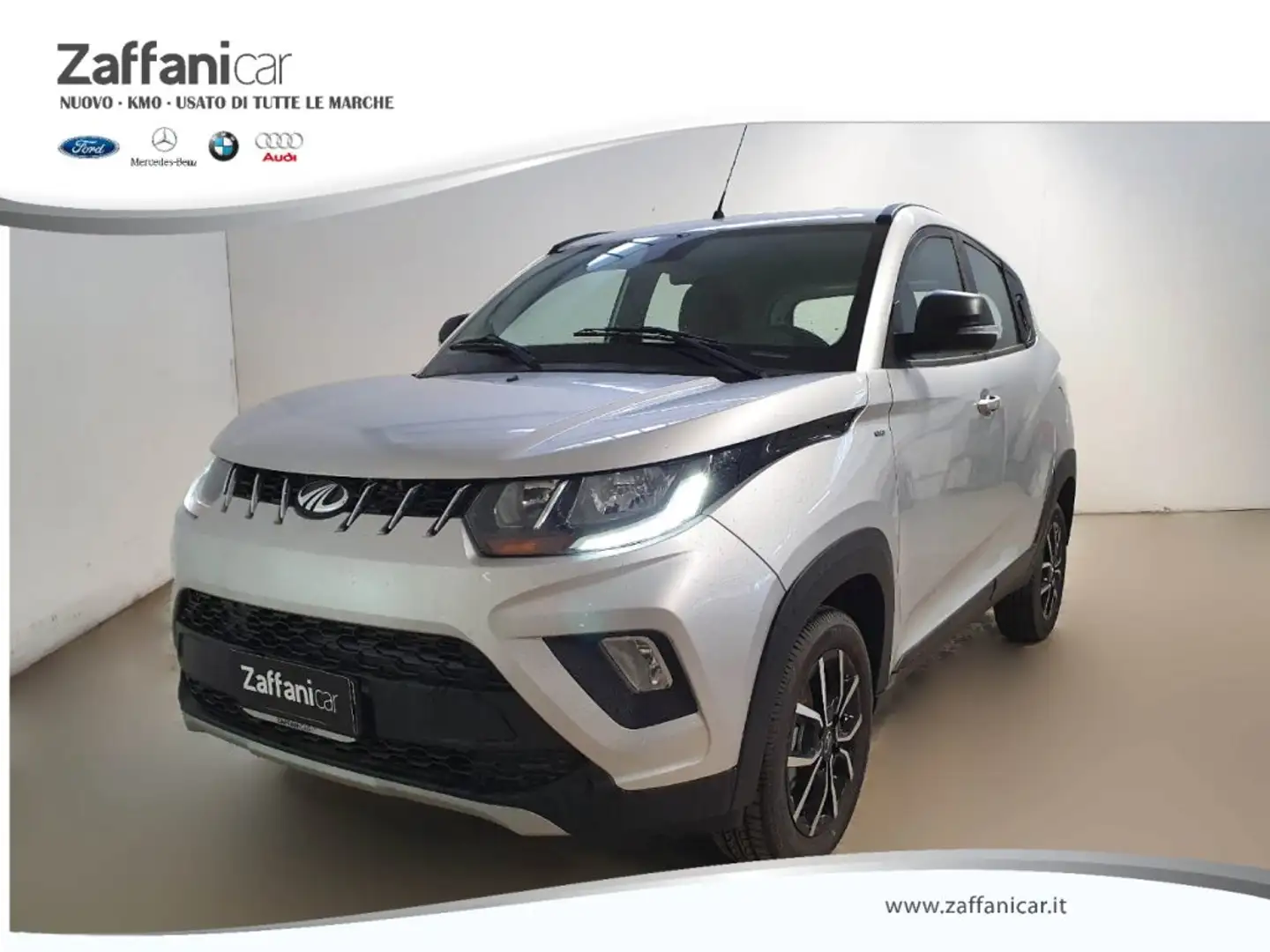 Mahindra KUV100 1.2 VVT K8 Argent - 1