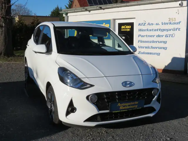 Hyundai i10 Trend Automatik!!! 1.Hd. Temp.!!PDC!!19Tkm!!