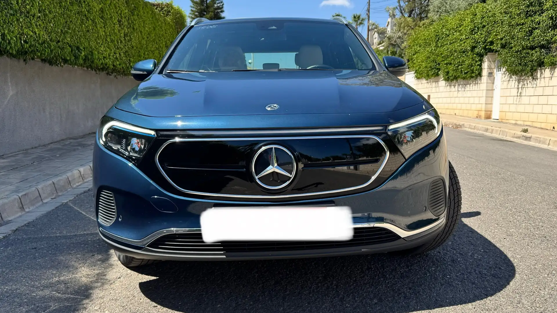 Mercedes-Benz EQA 250 - 1