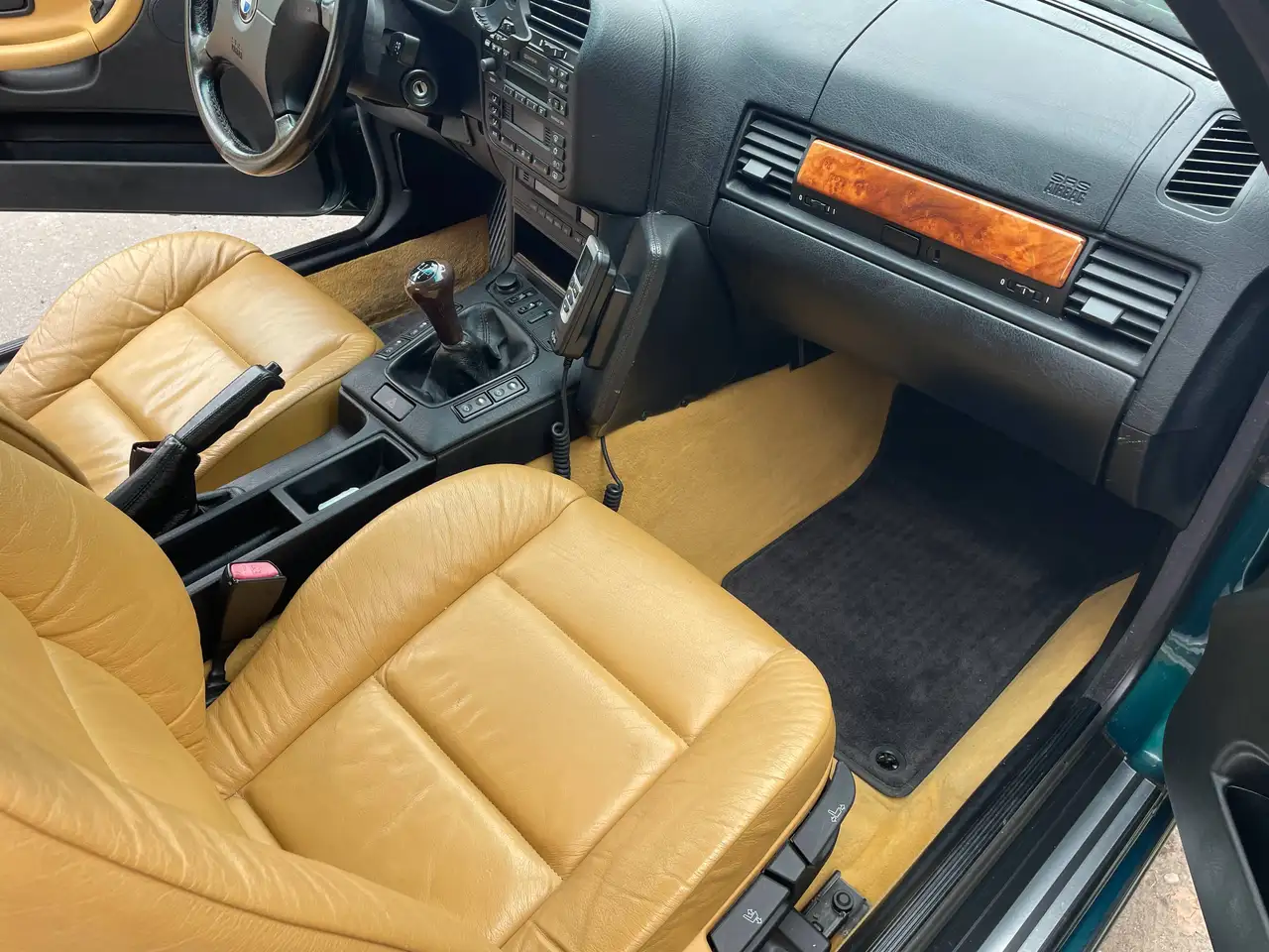 BMW 320i Sechszylinder Cabrio E36, foto 10