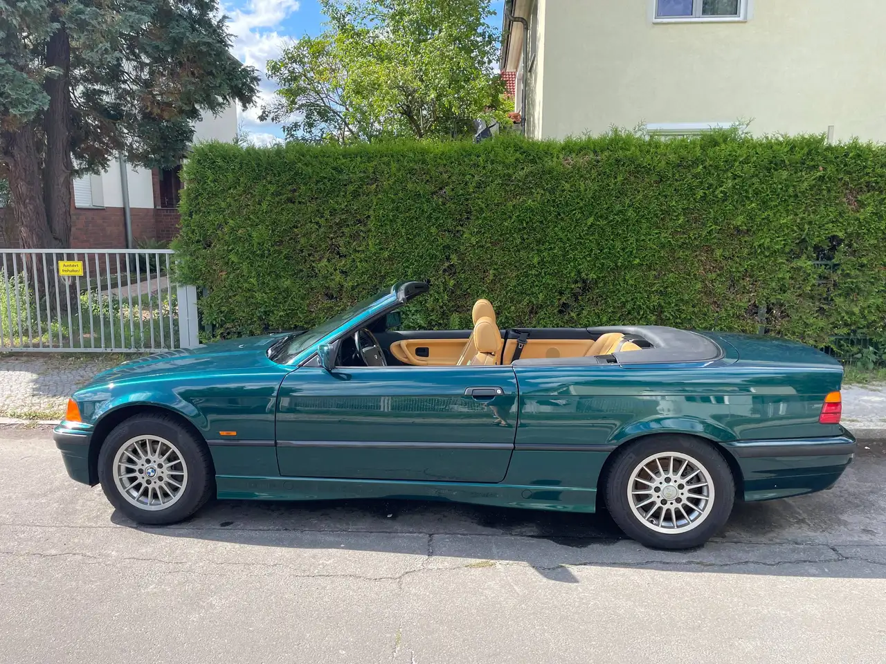 BMW 320i Sechszylinder Cabrio E36, foto 1