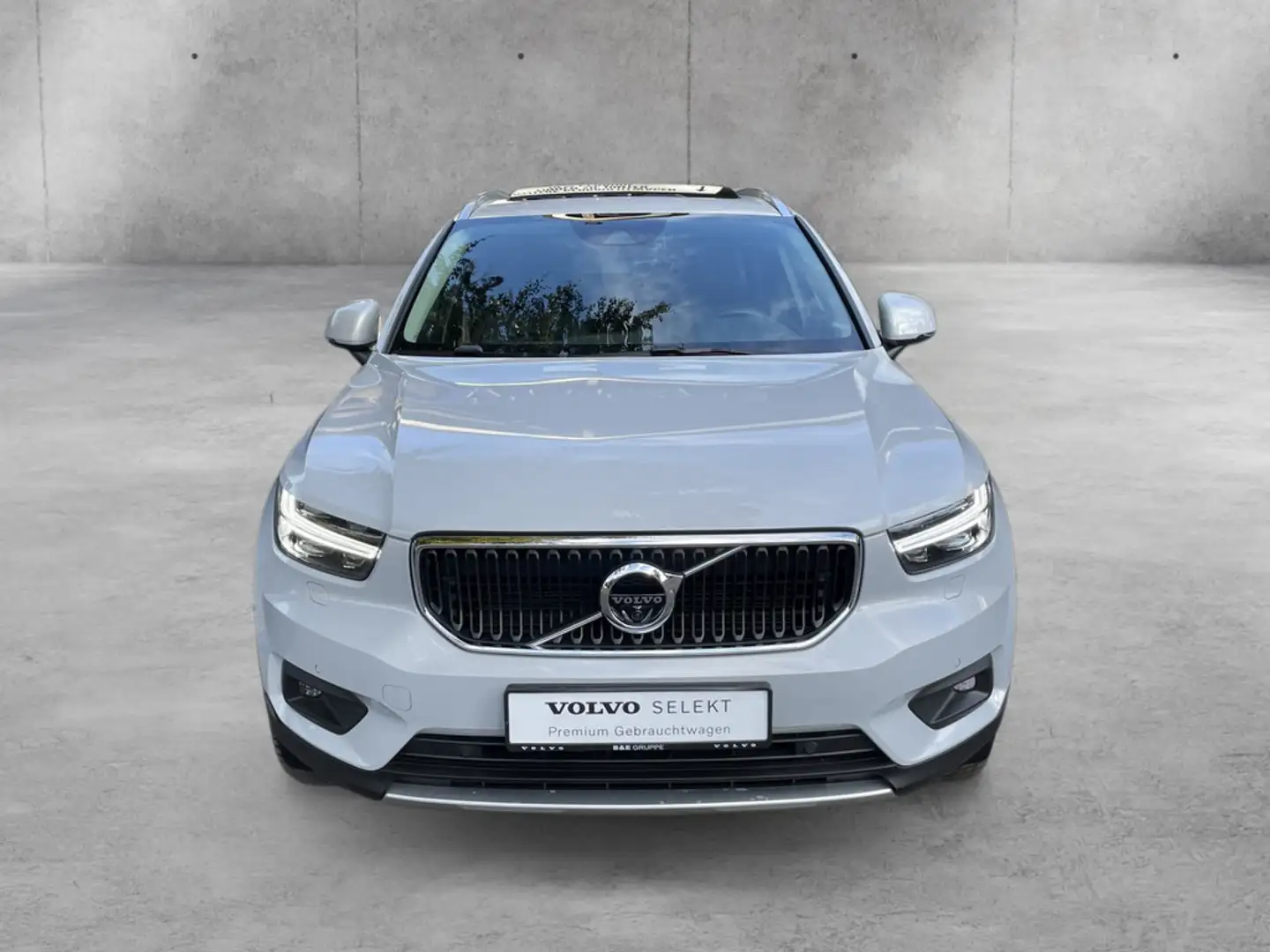 Volvo XC40 B4 Geartronic Momentum Pro SHZ W-LAN LED Argent - 2