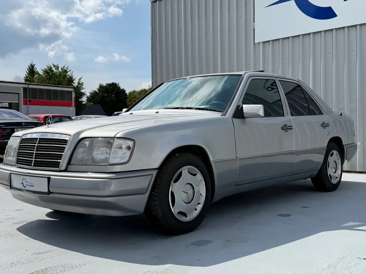 Mercedes-Benz E 220 E-Klasse W 124 Tür neu°S.Dach°H-Kenzeichen°, foto 2