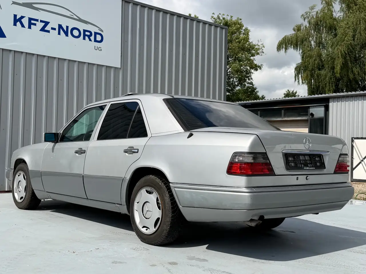 Mercedes-Benz E 220 E-Klasse W 124 Tür neu°S.Dach°H-Kenzeichen°, foto 6