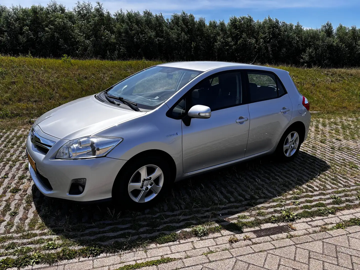 Toyota Auris Auris 1.8 Full Hybrid Asp. Zilver - 1