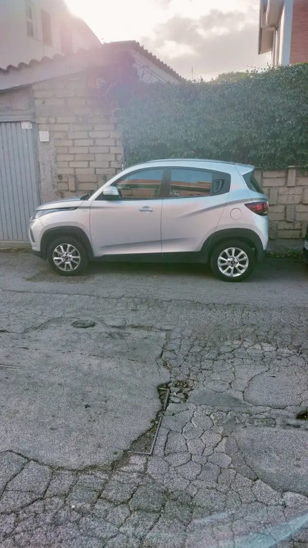 Mahindra KUV100 1.2 K6+ m-bifuel - 2