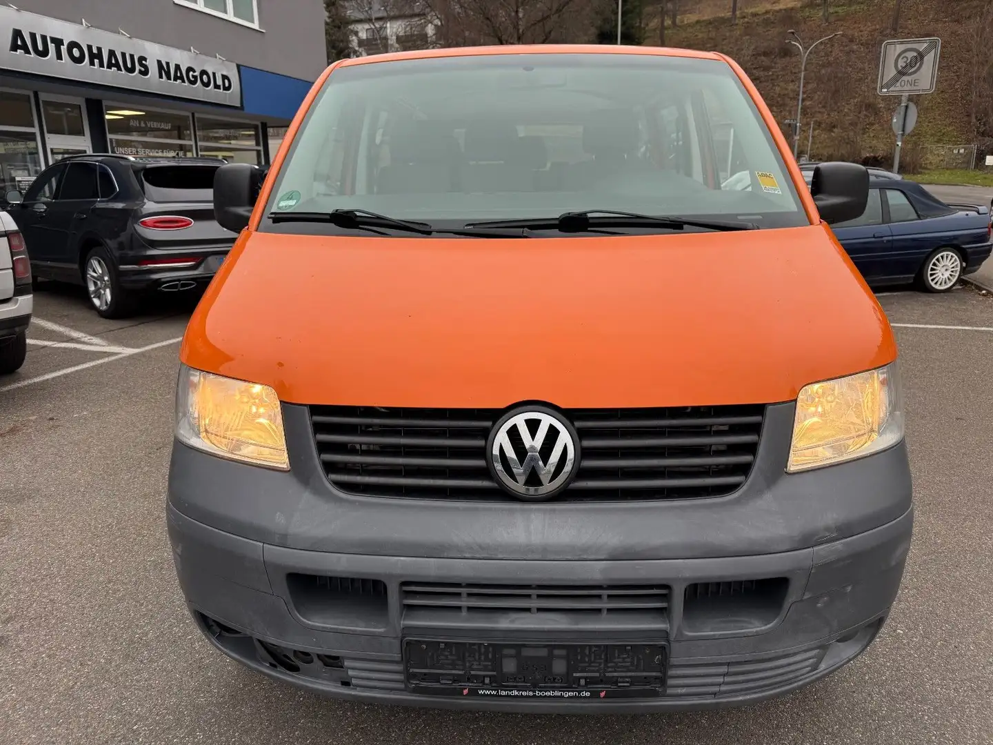 Volkswagen T5 Transporter 2.5 TDI Kombi lang Standheiz. Kli Orange - 2