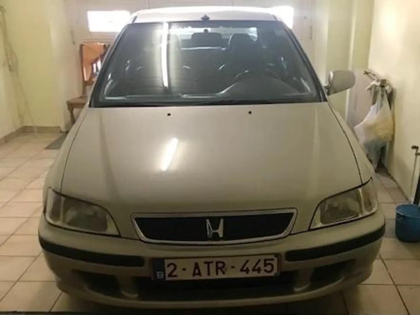 Honda Civic Gümüş rengi - 1