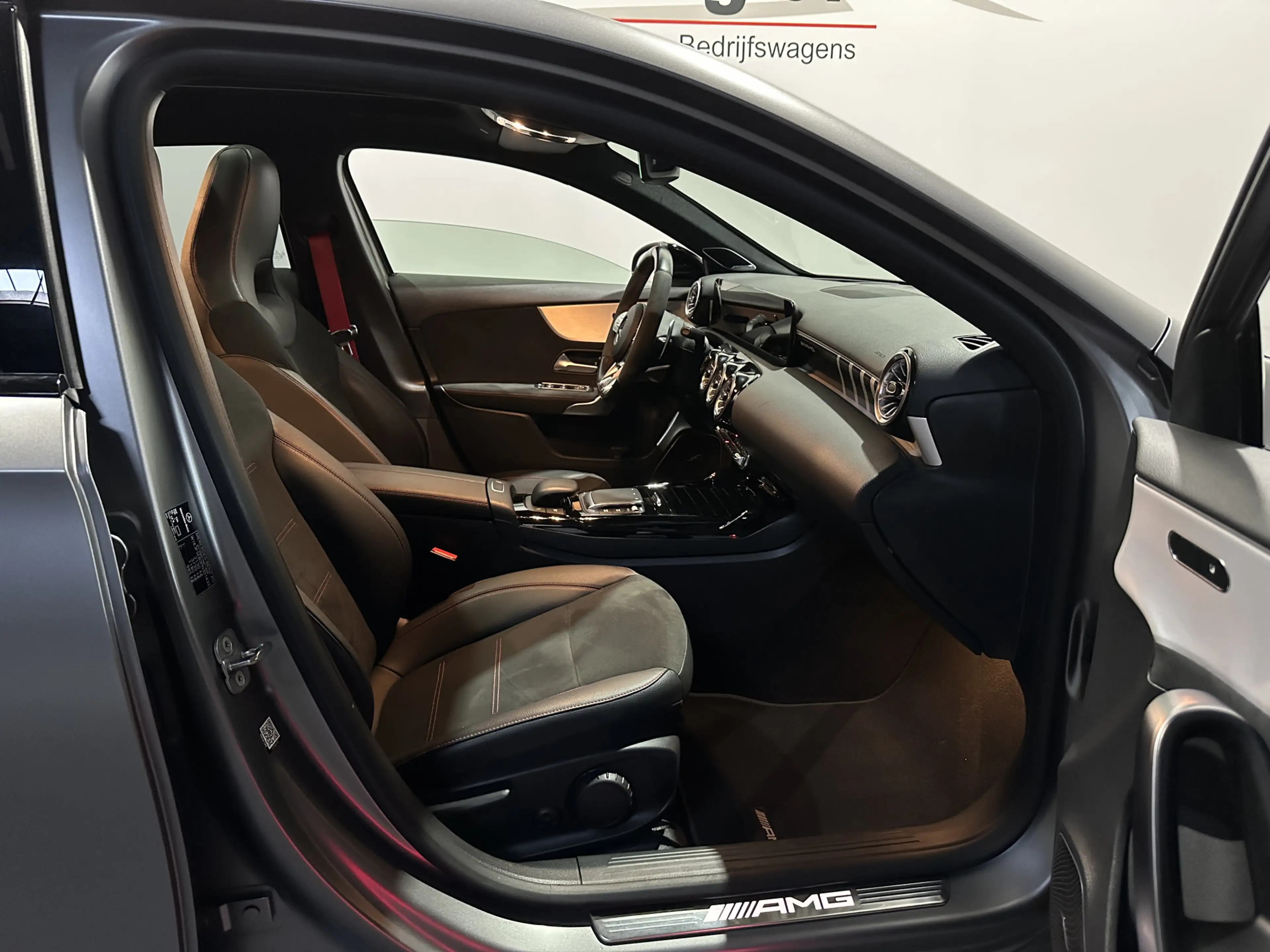 Mercedes-Benz A 45 AMG S 4MATIC+ - Pano - Aerodynamica - Dealer onderhoud — photo 40