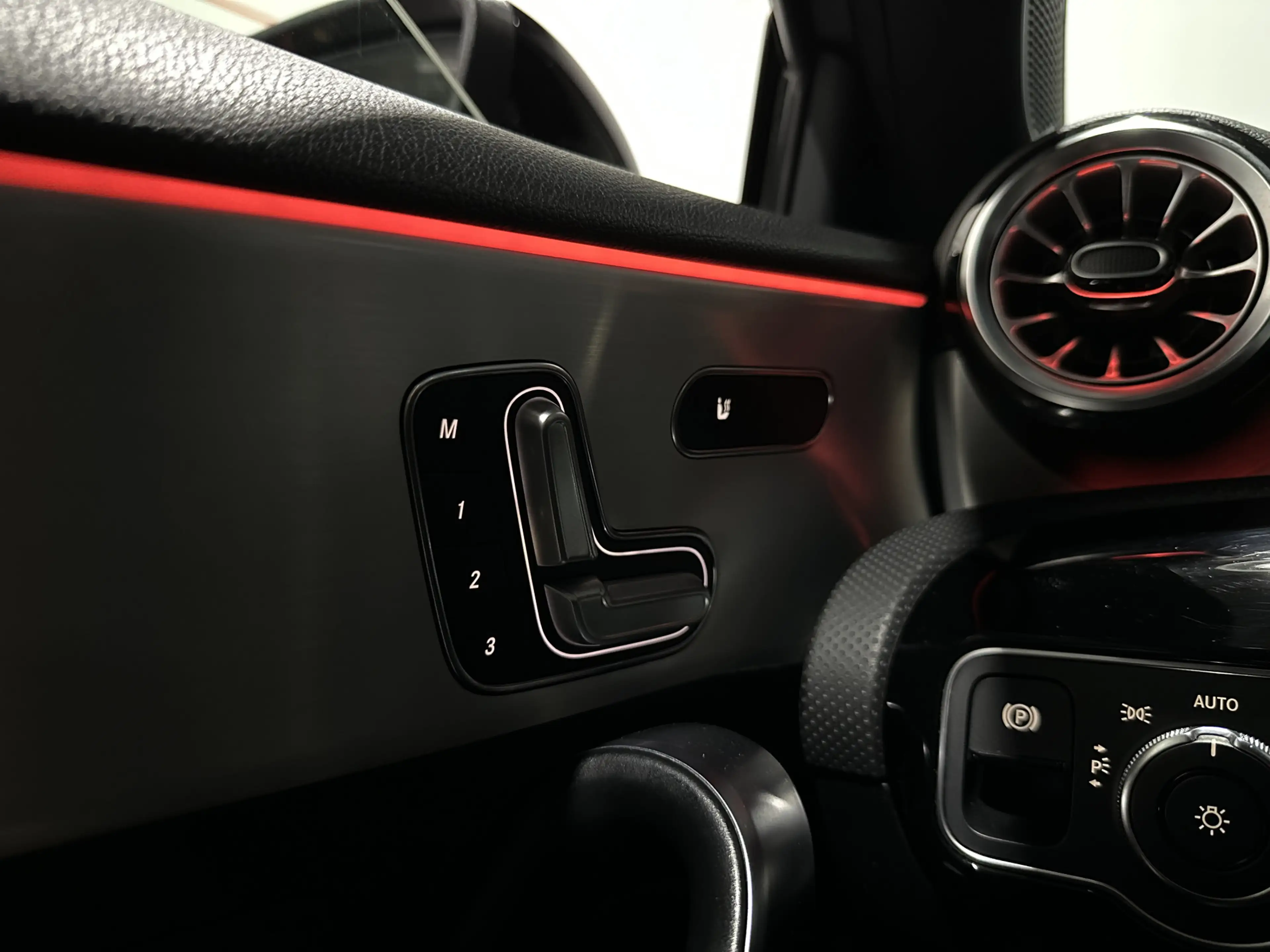 Mercedes-Benz A 45 AMG S 4MATIC+ - Pano - Aerodynamica - Dealer onderhoud — photo 35