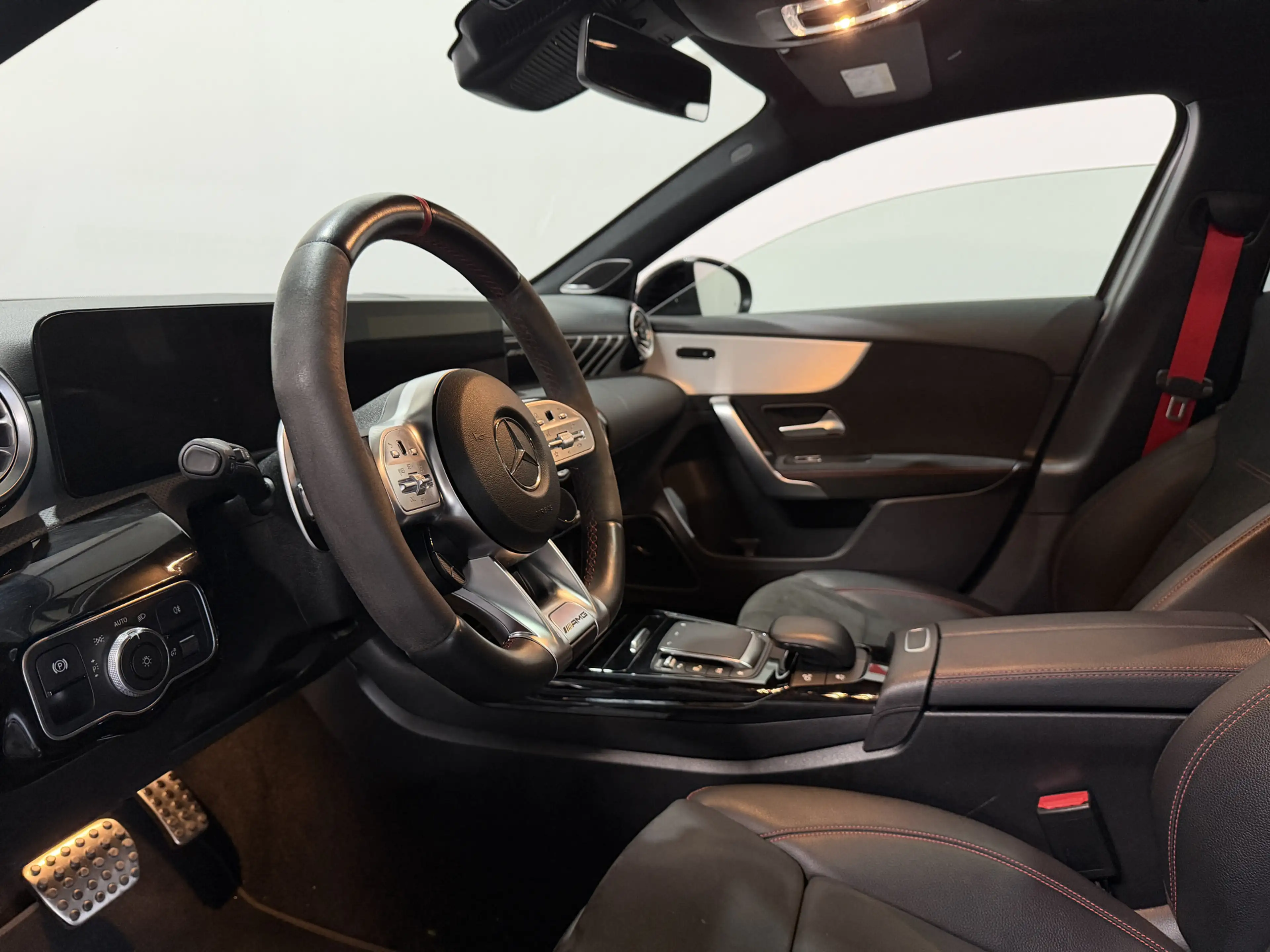 Mercedes-Benz A 45 AMG S 4MATIC+ - Pano - Aerodynamica - Dealer onderhoud — photo 33