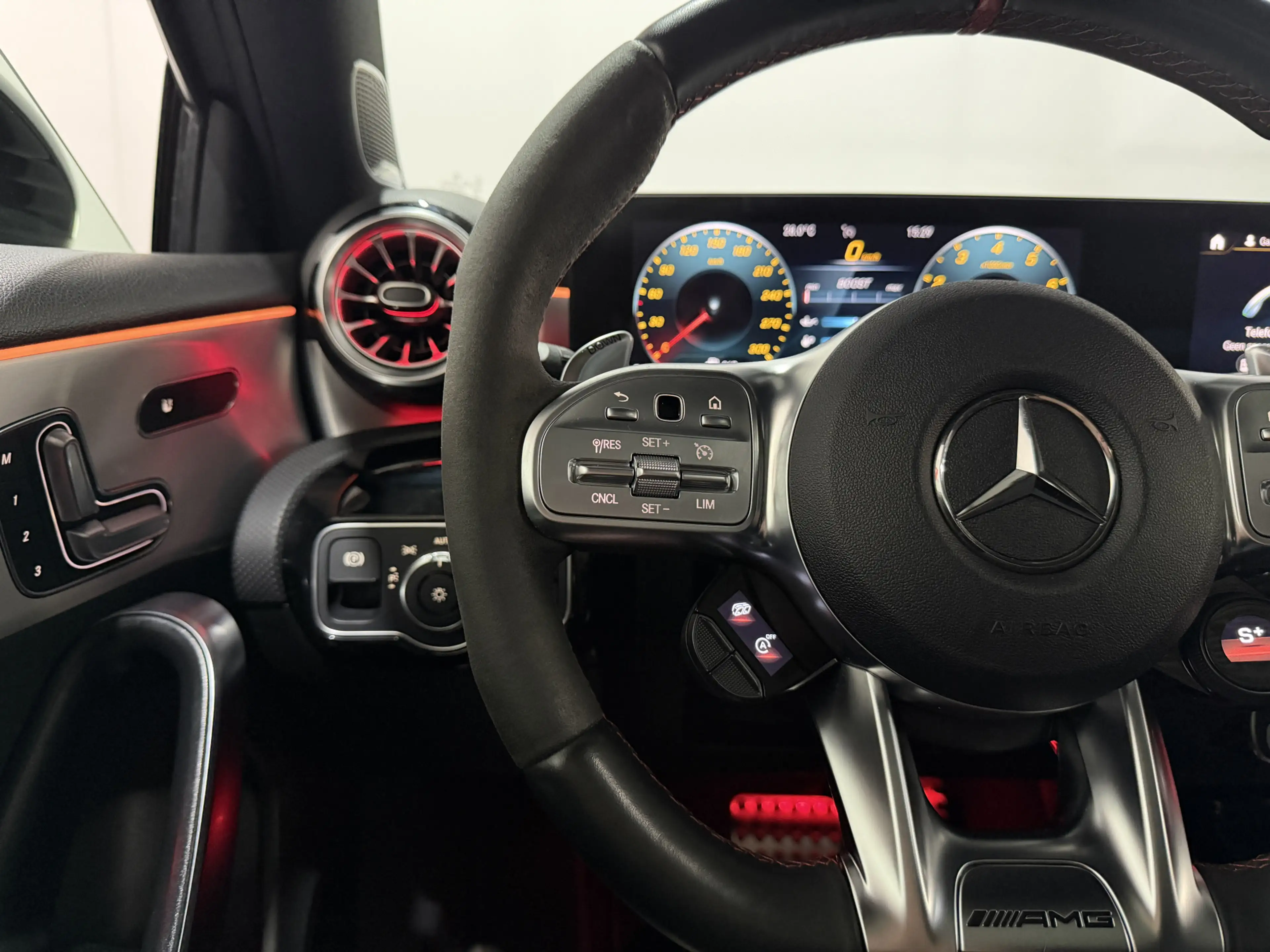 Mercedes-Benz A 45 AMG S 4MATIC+ - Pano - Aerodynamica - Dealer onderhoud — photo 35