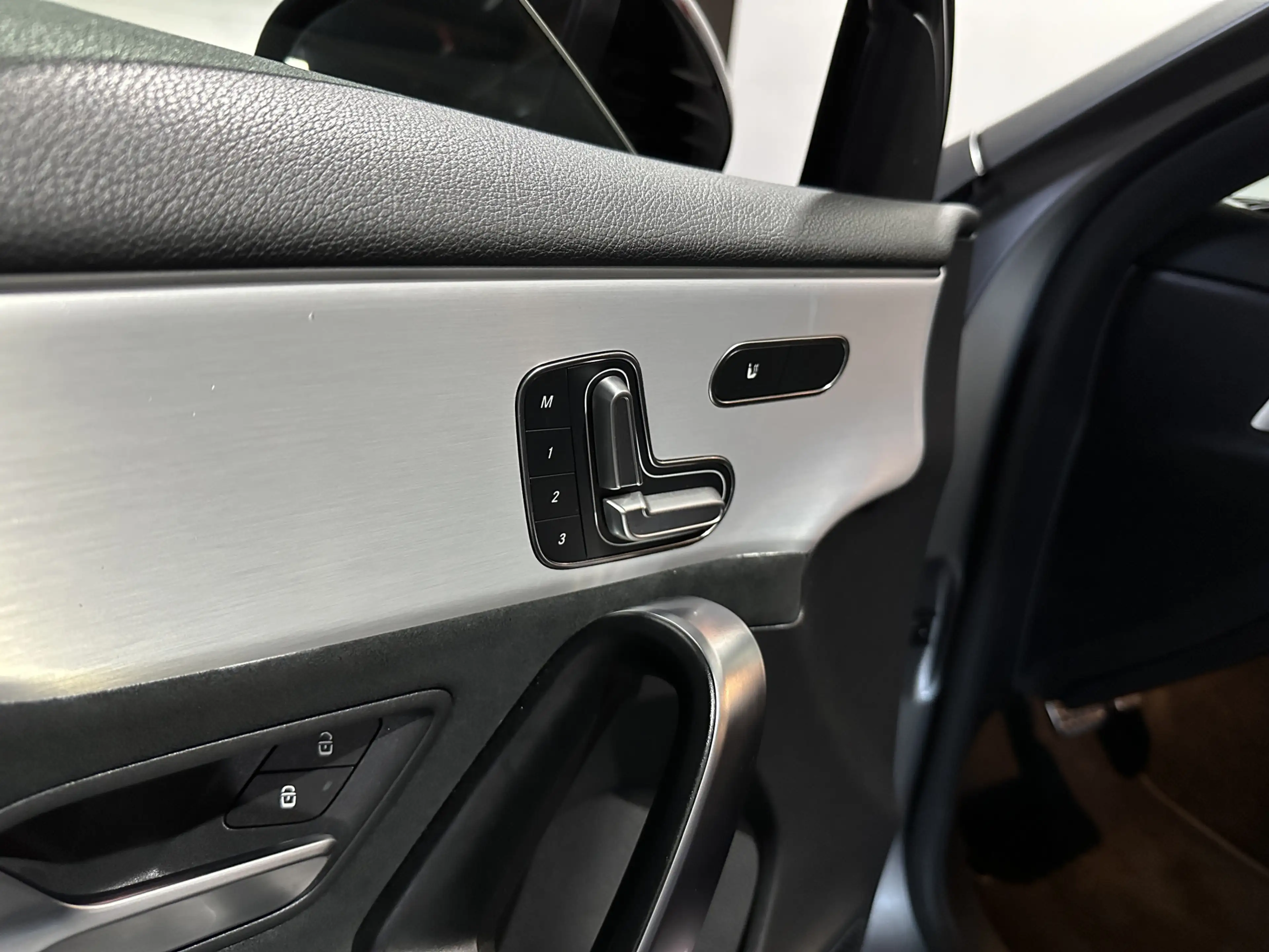 Mercedes-Benz A 45 AMG S 4MATIC+ - Pano - Aerodynamica - Dealer onderhoud — photo 45