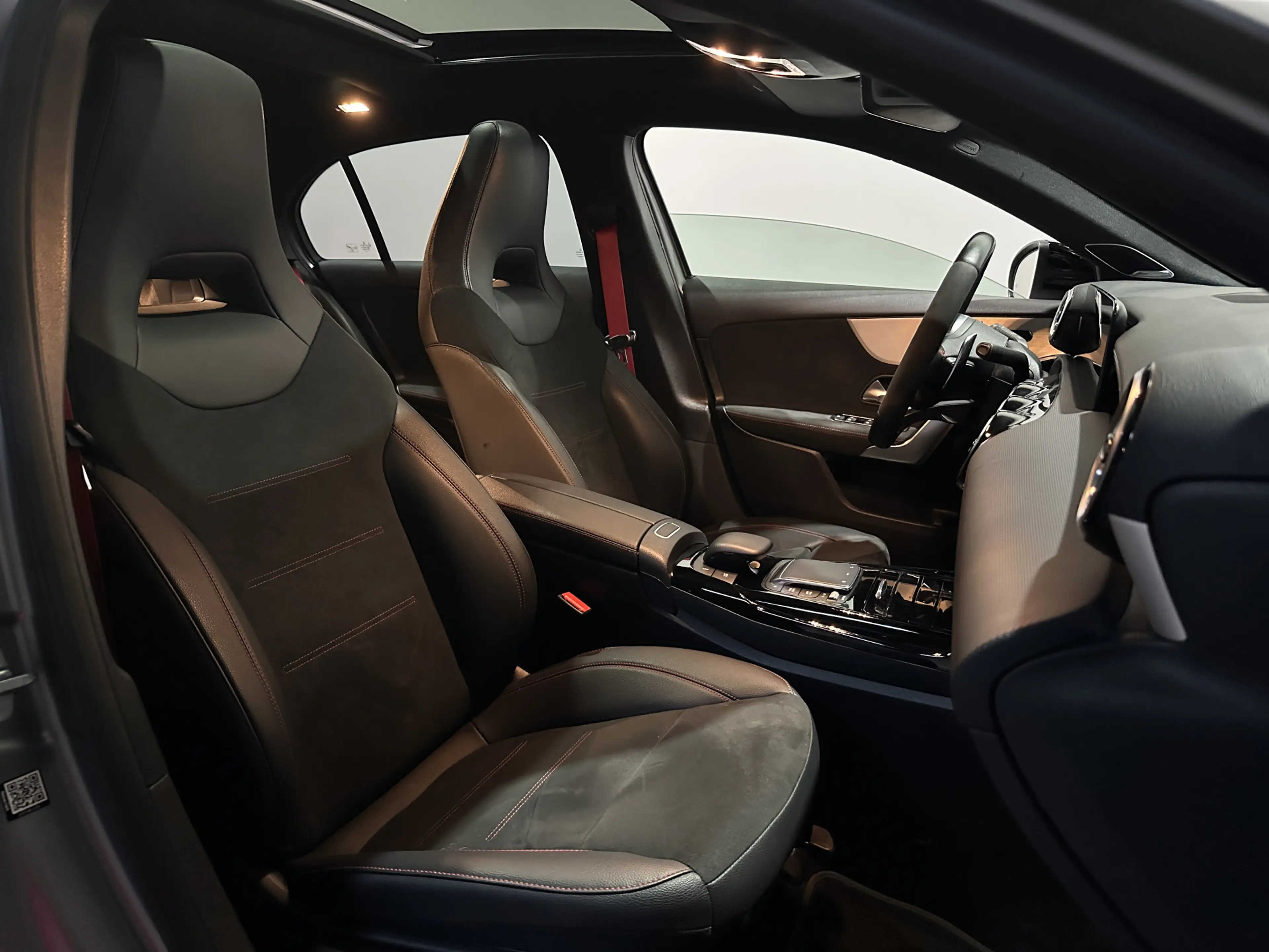 Mercedes-Benz A 45 AMG S 4MATIC+ - Pano - Aerodynamica - Dealer onderhoud — photo 38