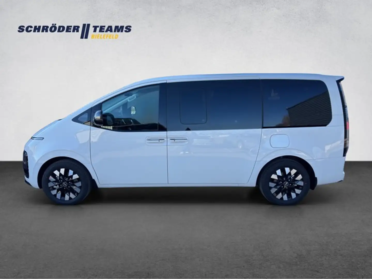 Hyundai STARIA Hybrid 1.6 T-GDi Signature PANO/NSCC/BOSE Weiß - 2