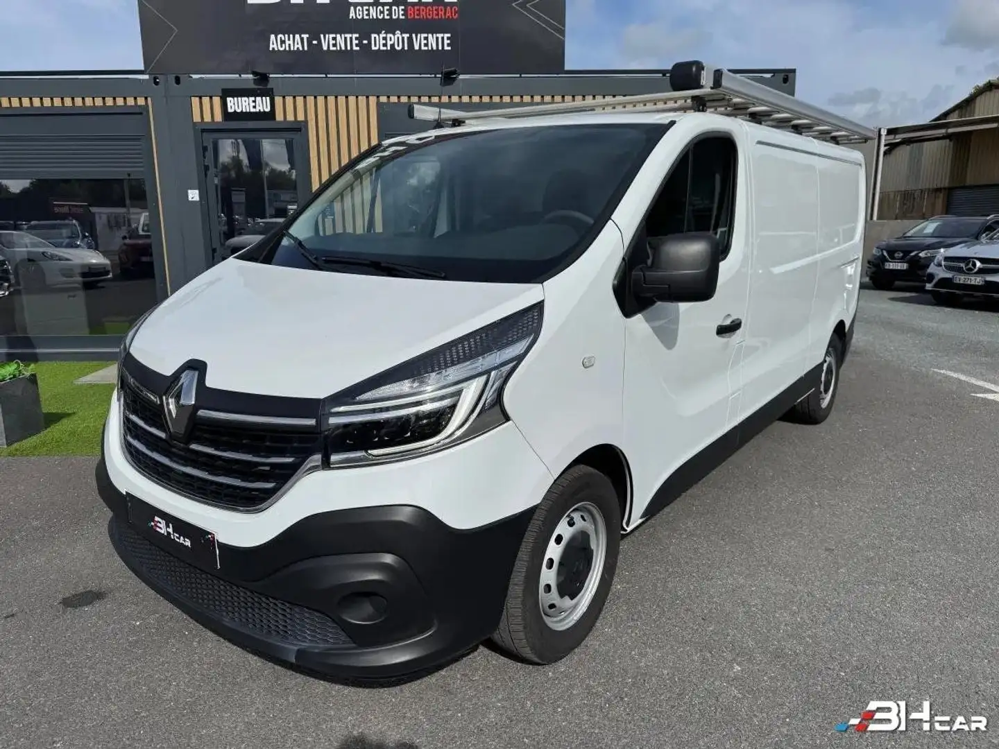 Renault Trafic Vu FOURGON 2.0 DCI 120ch 1T3 L2H1 GRAND CONFORT Carplay 18325 HT Blanc - 2