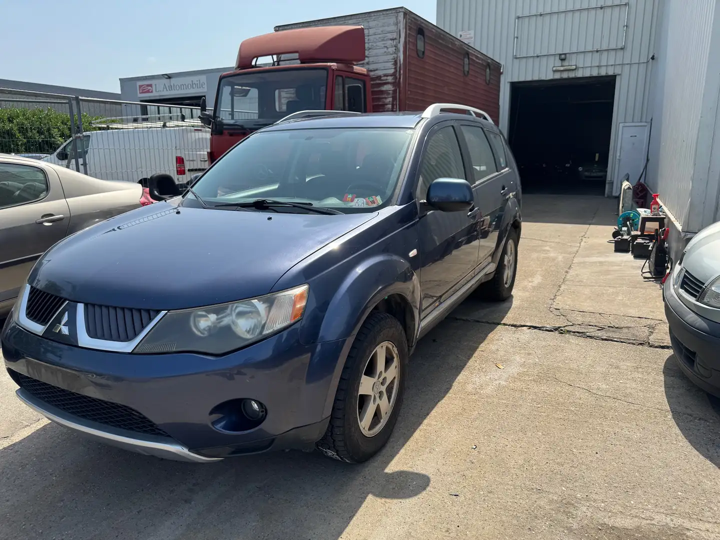 Mitsubishi Outlander 2198 Синий - 1