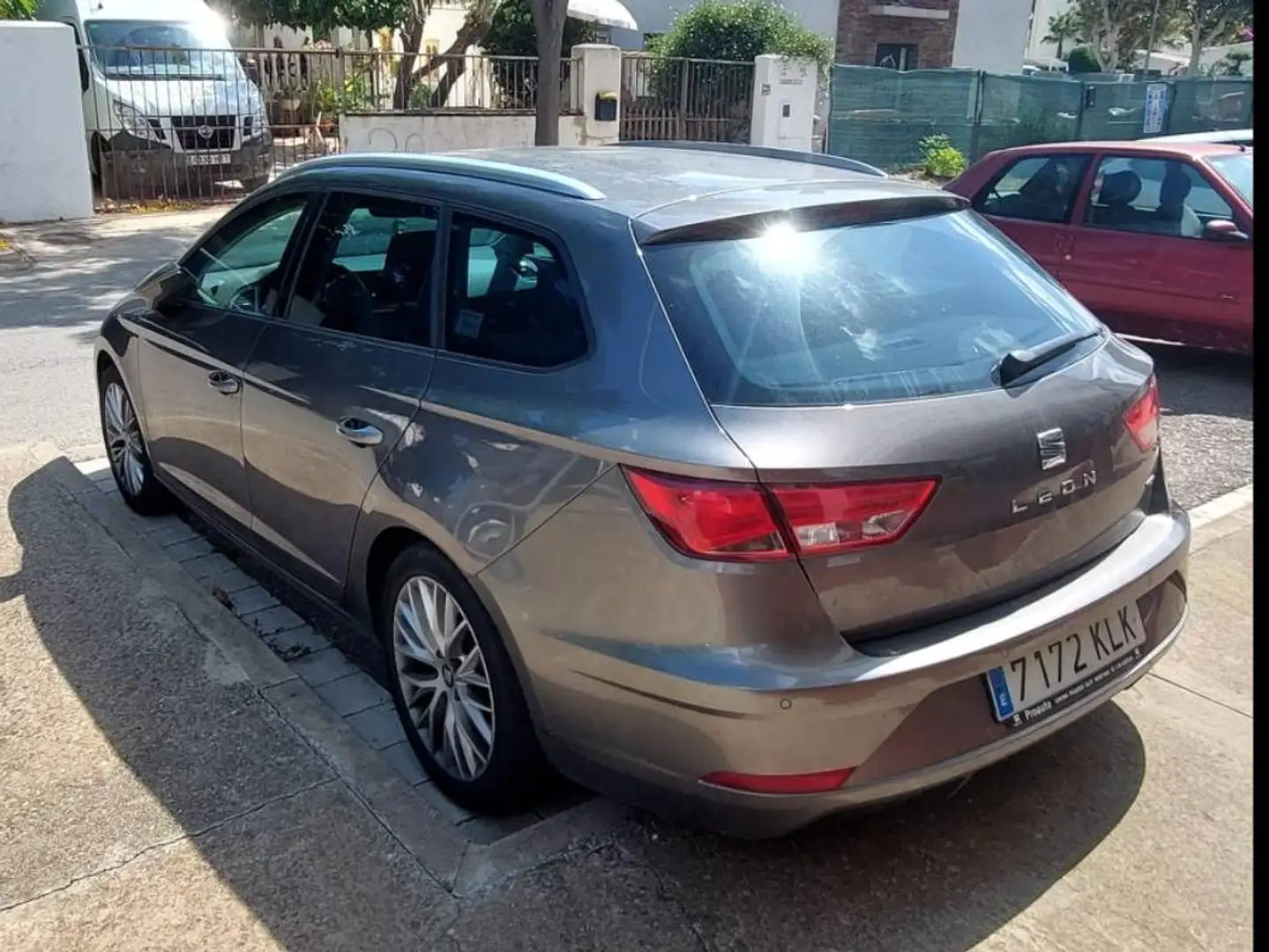 SEAT Leon León ST 1.6TDI CR S Oro - 2