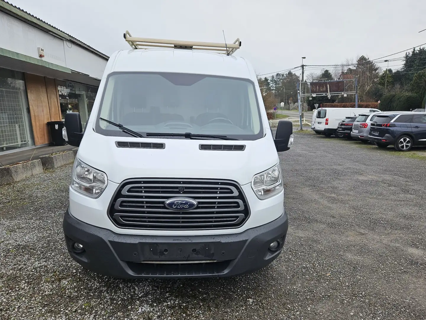Ford Transit 2.0 TDCi L2H2 Blanc - 1