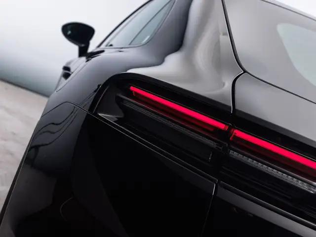Porsche Macan view 15