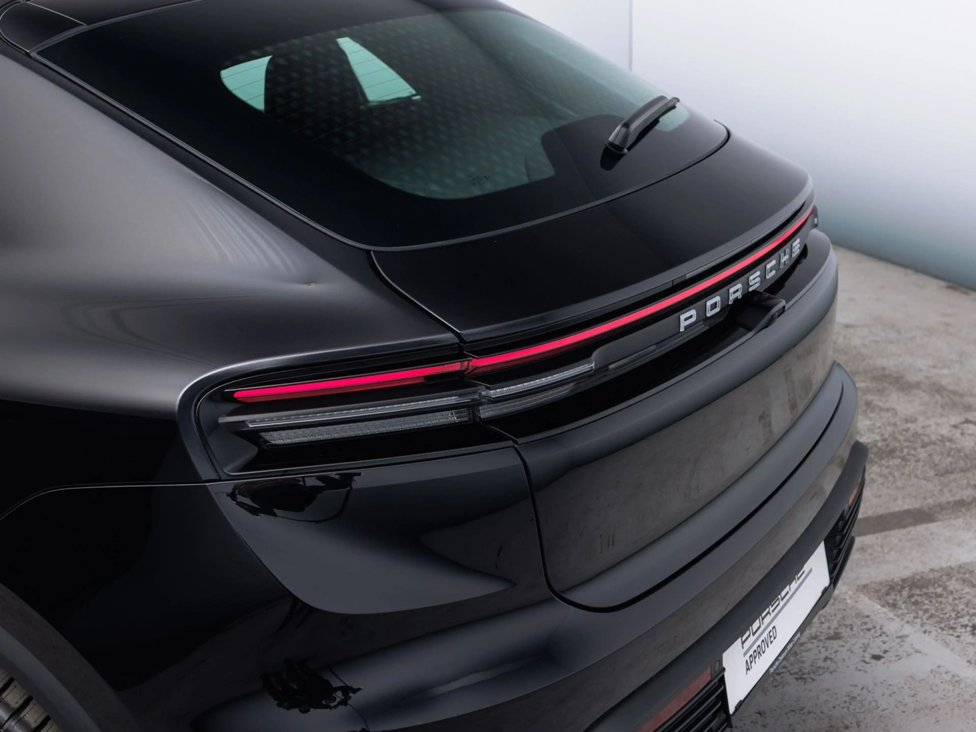 Porsche Macan 4S — photo 7