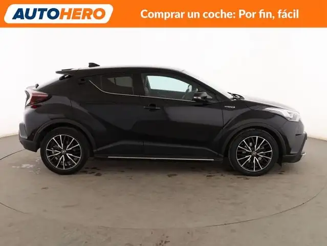 Toyota C-HR view 7