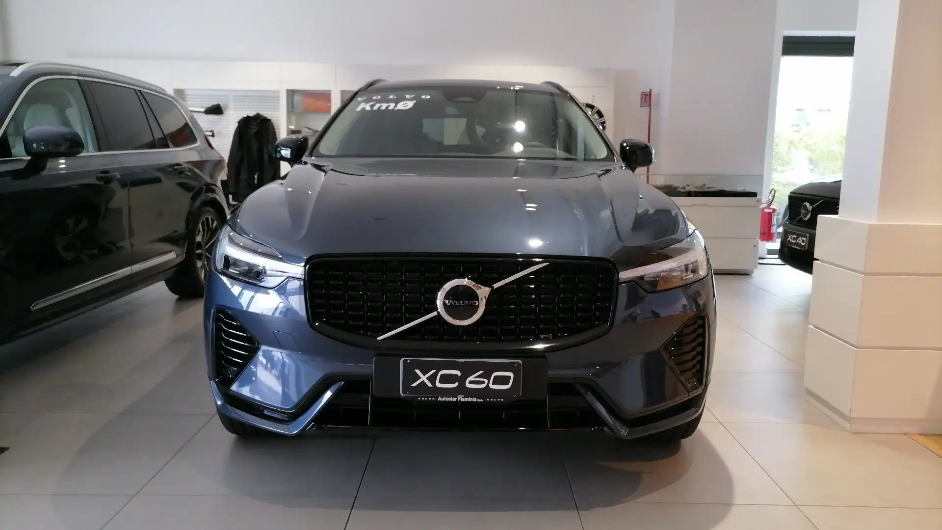 Volvo XC60 XC60 T6 Plug-in hybrid AWD automatico Plus Dark - 1