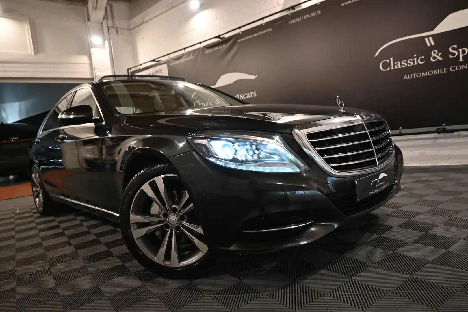 Mercedes-Benz S 300 S 300 d HYBRID BLUETEC / TOIT PANO / CAMERA 360 !! Schwarz - 2