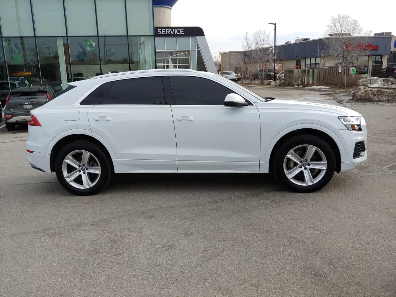 Audi Q8 снимка Audi Q8
