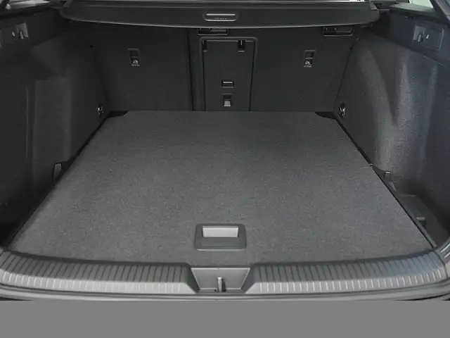 Volkswagen Golf view 8
