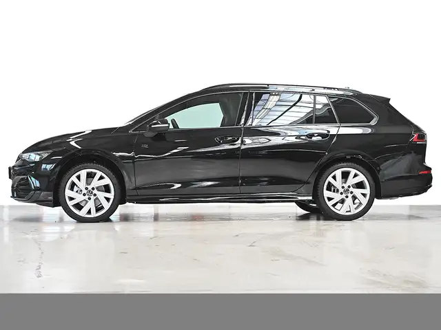 Volkswagen Golf view 3