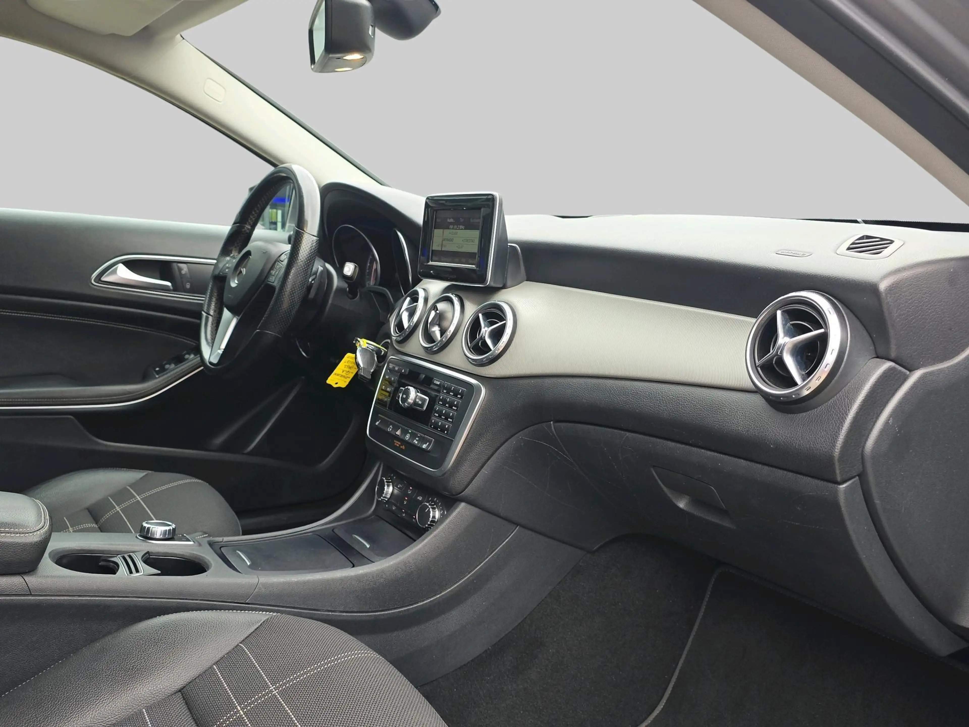 Mercedes-Benz GLA 180 Prestige | Automaat | Stoelverwarming | Navigatie — photo 13