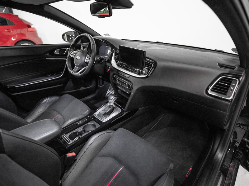 Kia ProCeed / pro_cee'd 1.6 T-GDi GT Pano Virutal Memory Keyless — photo 13