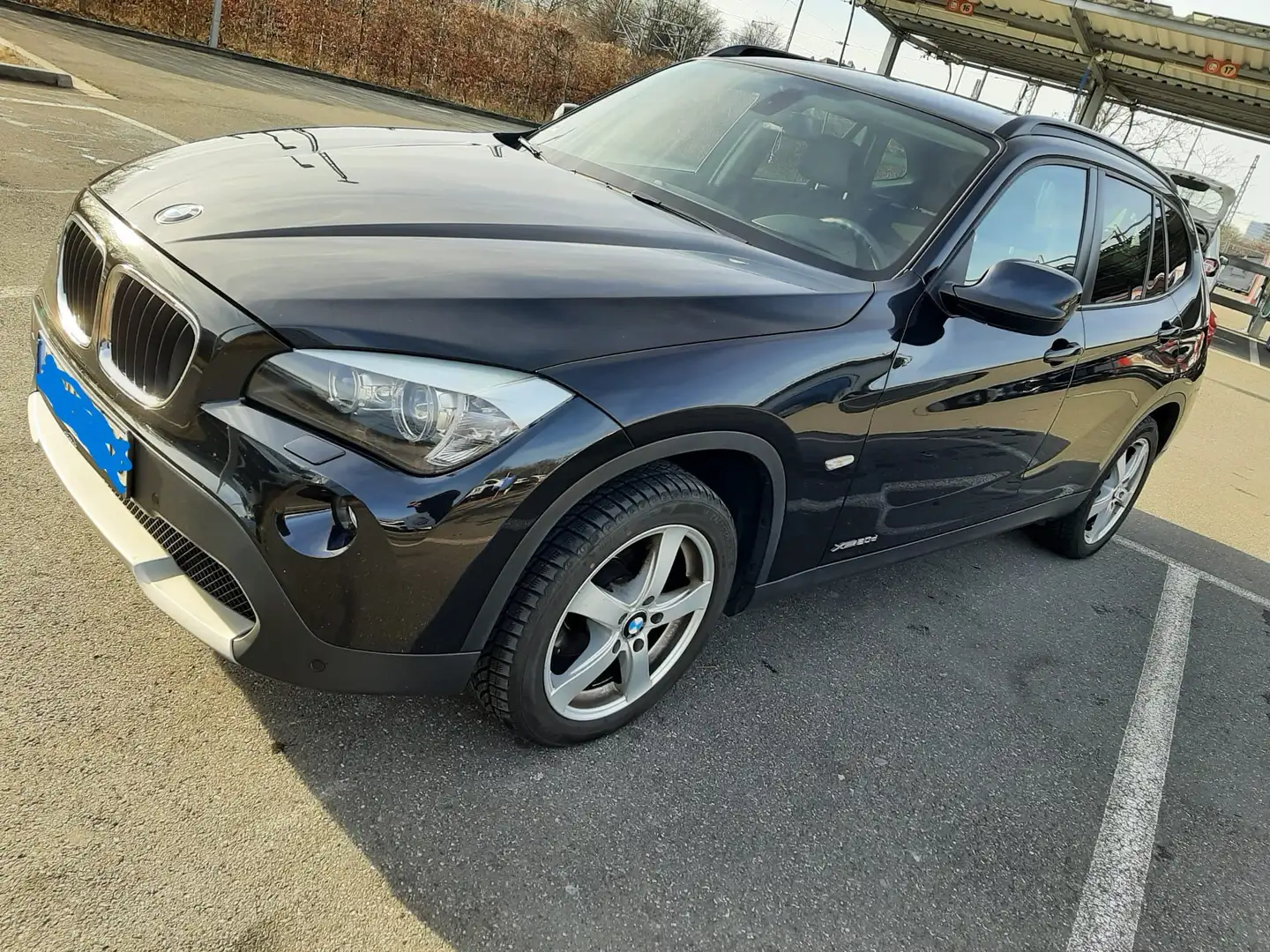 BMW X1 X1 xDrive20d Aut. Černá - 1