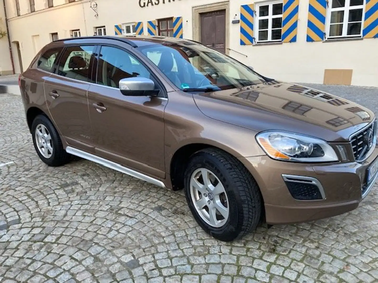 Volvo XC60 XC60 D5 AWD Aut. RDesign Brown - 1