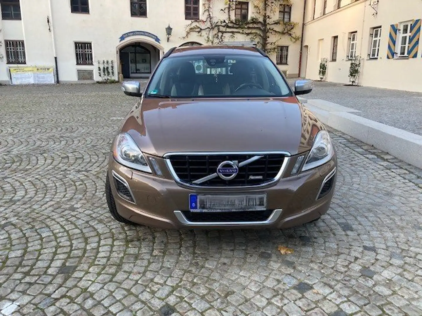 Volvo XC60 XC60 D5 AWD Aut. RDesign Brown - 2