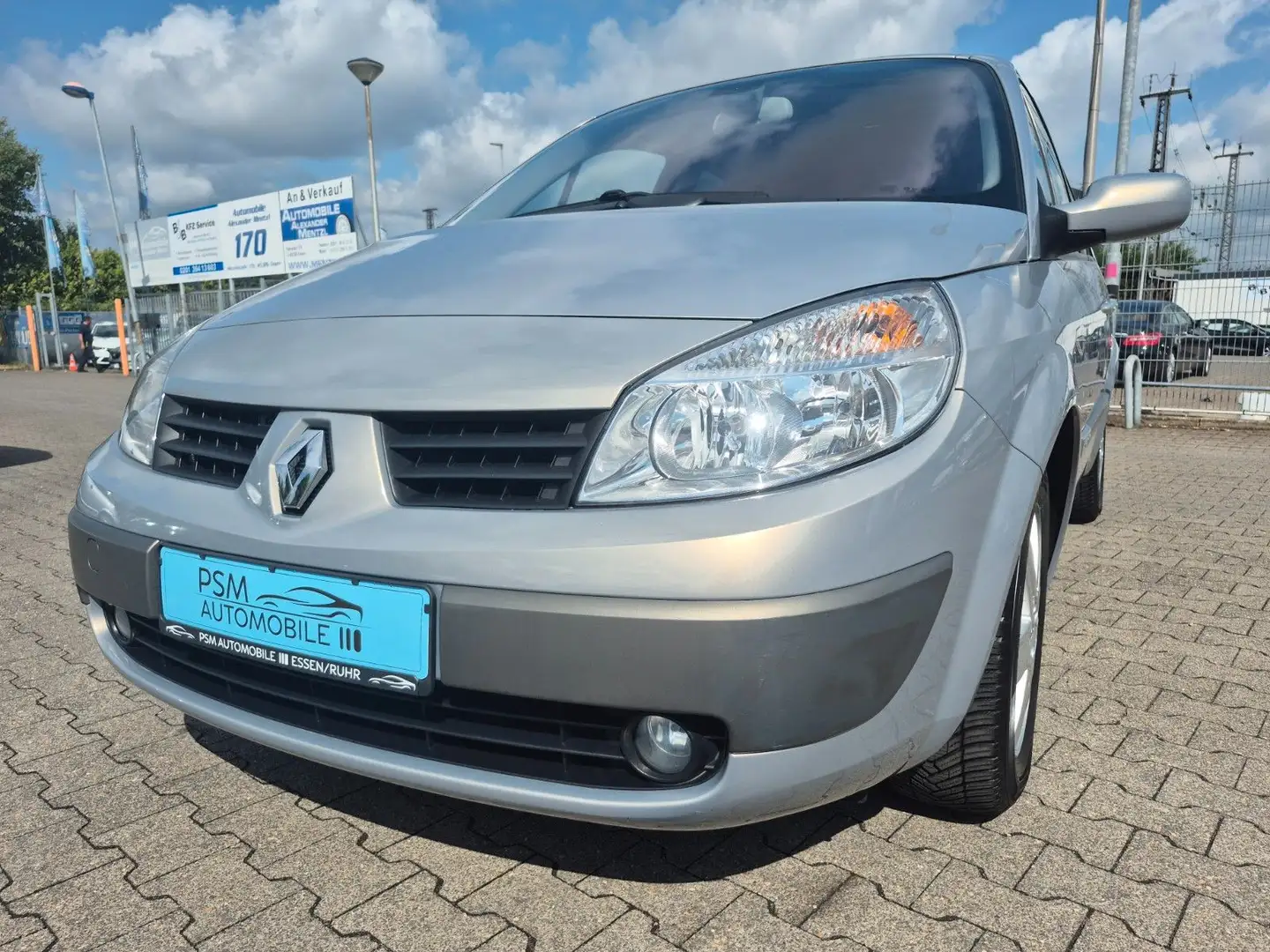 Renault Scenic 2.0 16V Automatik Klimaautomatik PDC Beige - 1