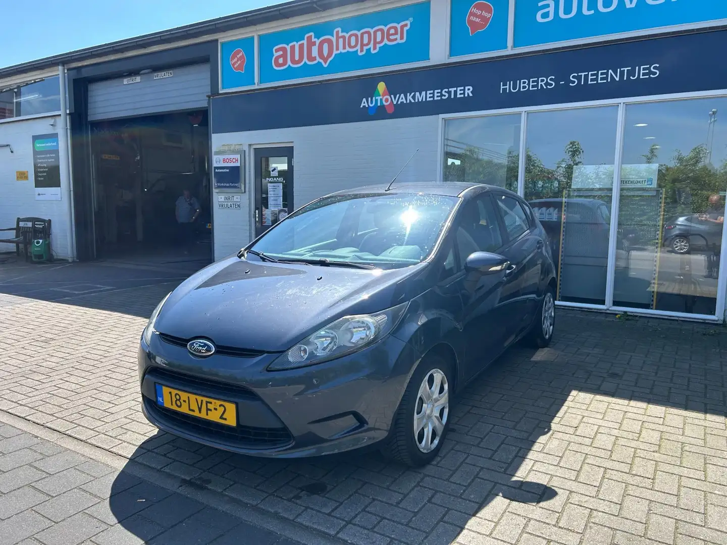 Ford Fiesta 1.25 Limited Gris - 2