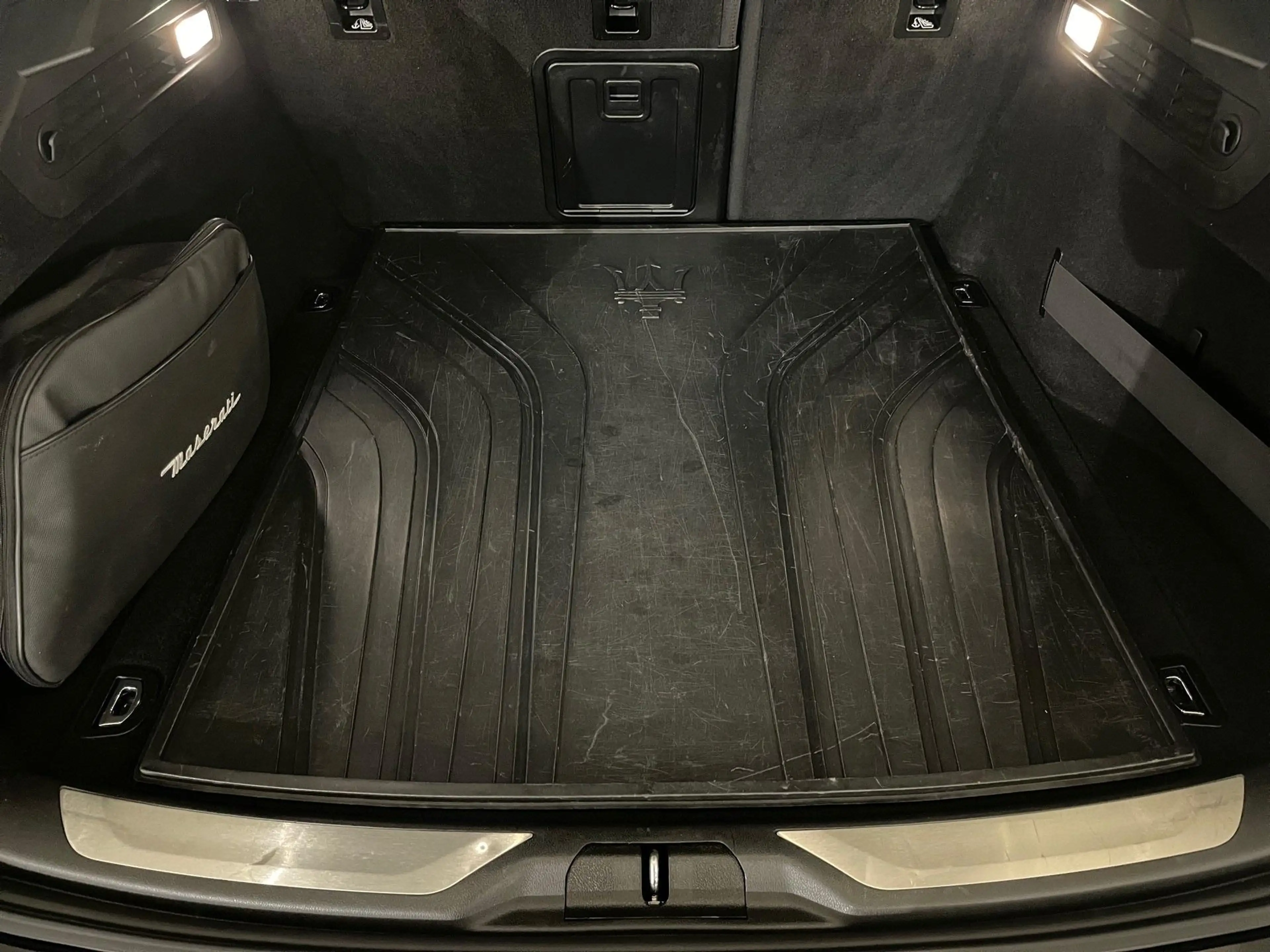 Maserati Levante 3.0 V6 257kW Aut. 4x4 GranSport — photo 12