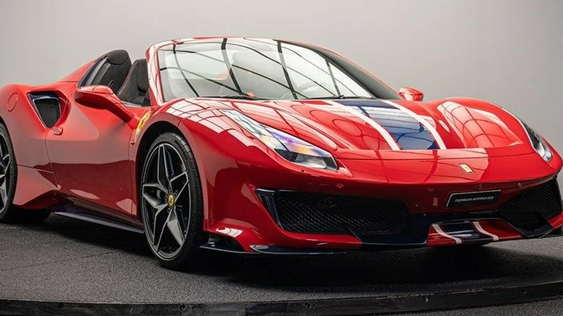 Ferrari 488 Pista Rojo - 1