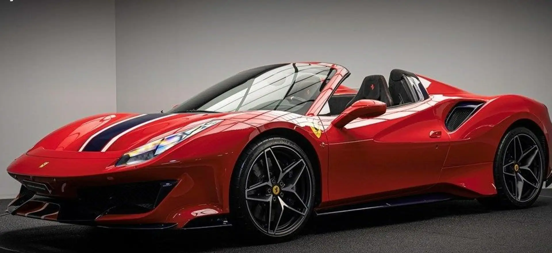 Ferrari 488 Pista Rojo - 2