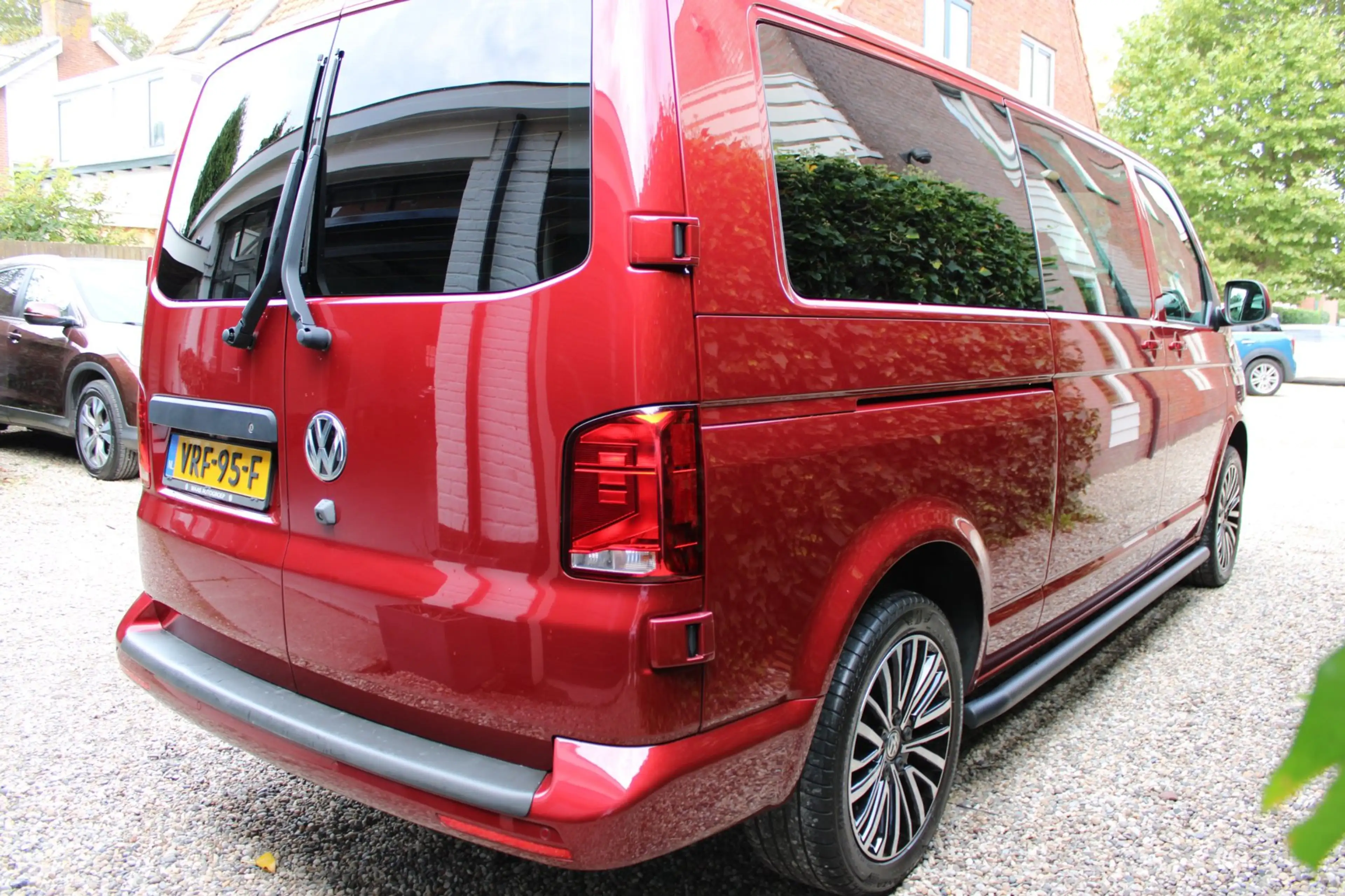 Volkswagen Transporter 2.0 TDI L2H1 32 DC Bulli — photo 4