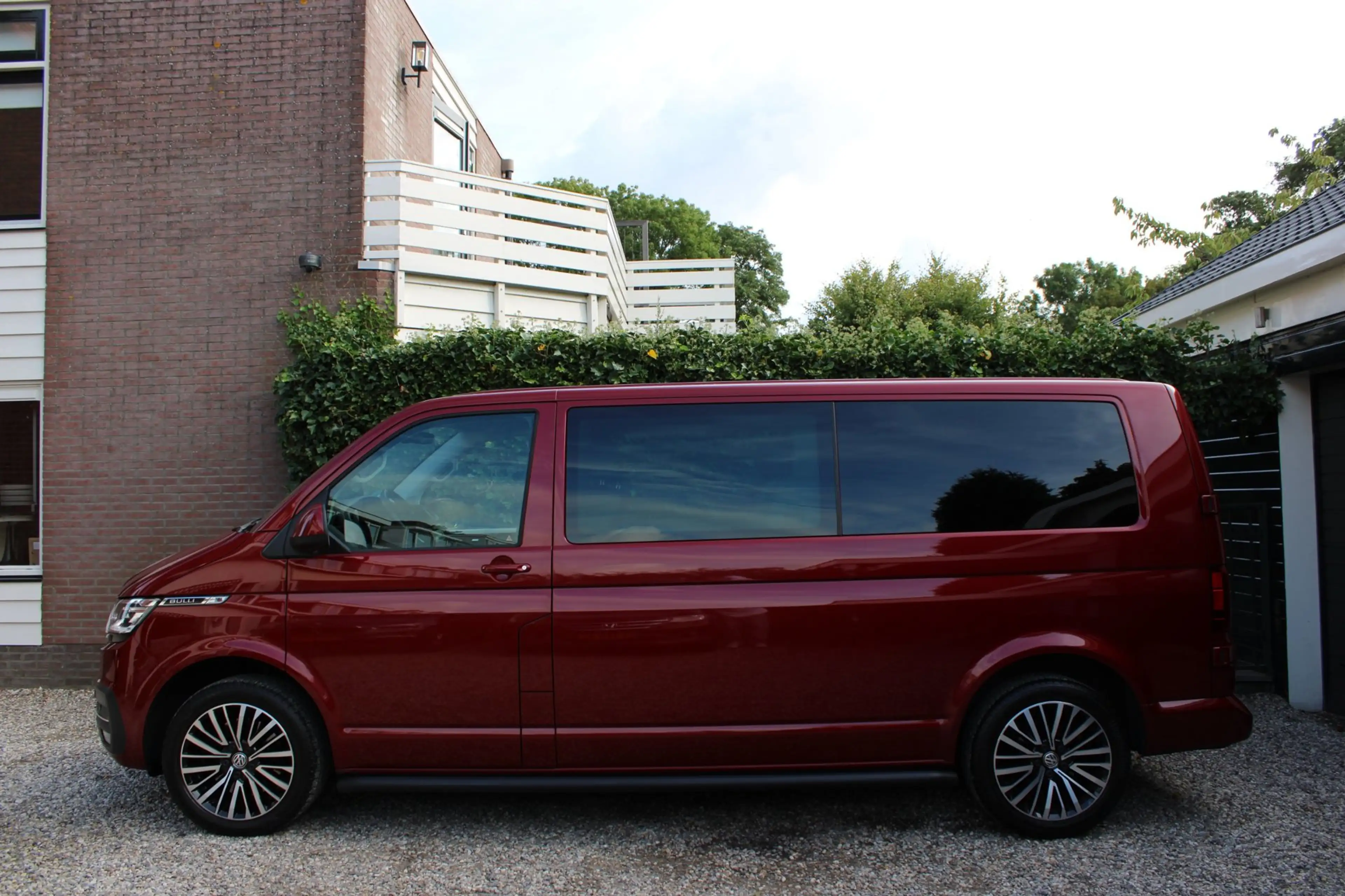 Volkswagen Transporter 2.0 TDI L2H1 32 DC Bulli — photo 33