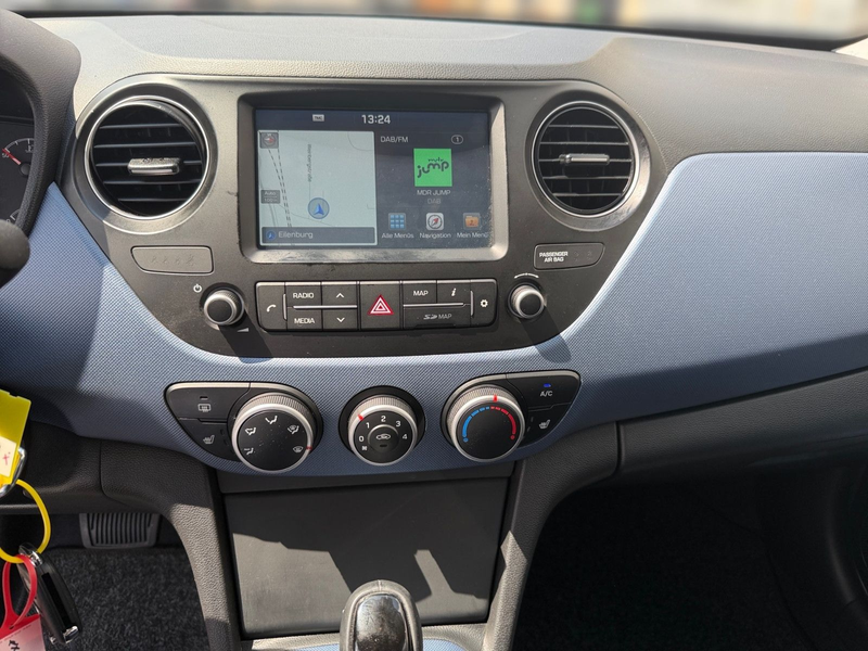 Hyundai i10 Style Navi SicherheitsP — photo 9