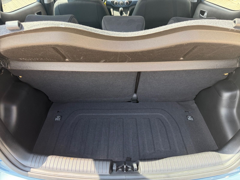 Hyundai i10 Style Navi SicherheitsP — photo 12