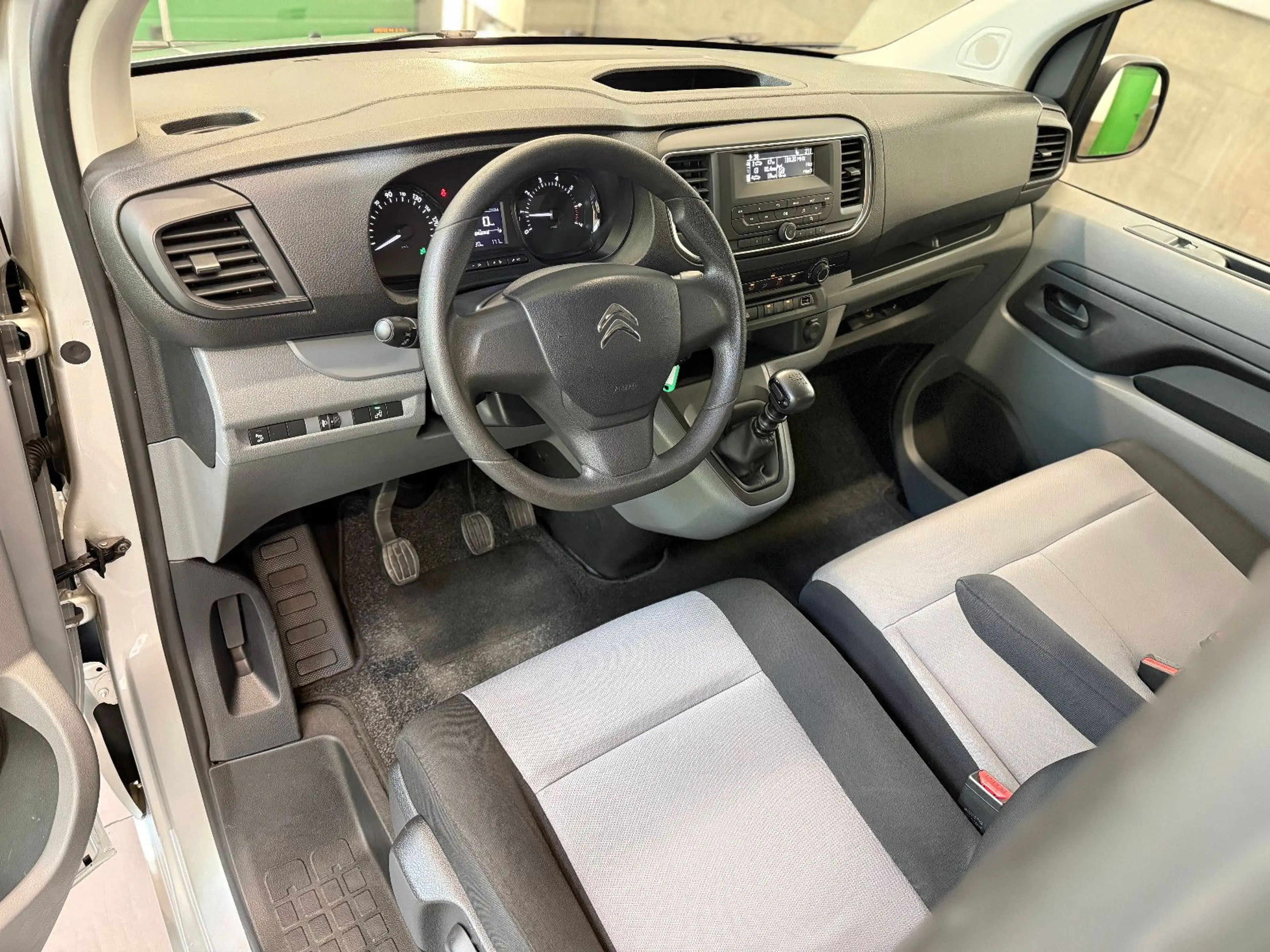 Citroen Jumpy XL L3 5 J. GARANTIE 9 SITZE AHK KLIMA TEMP — photo 4