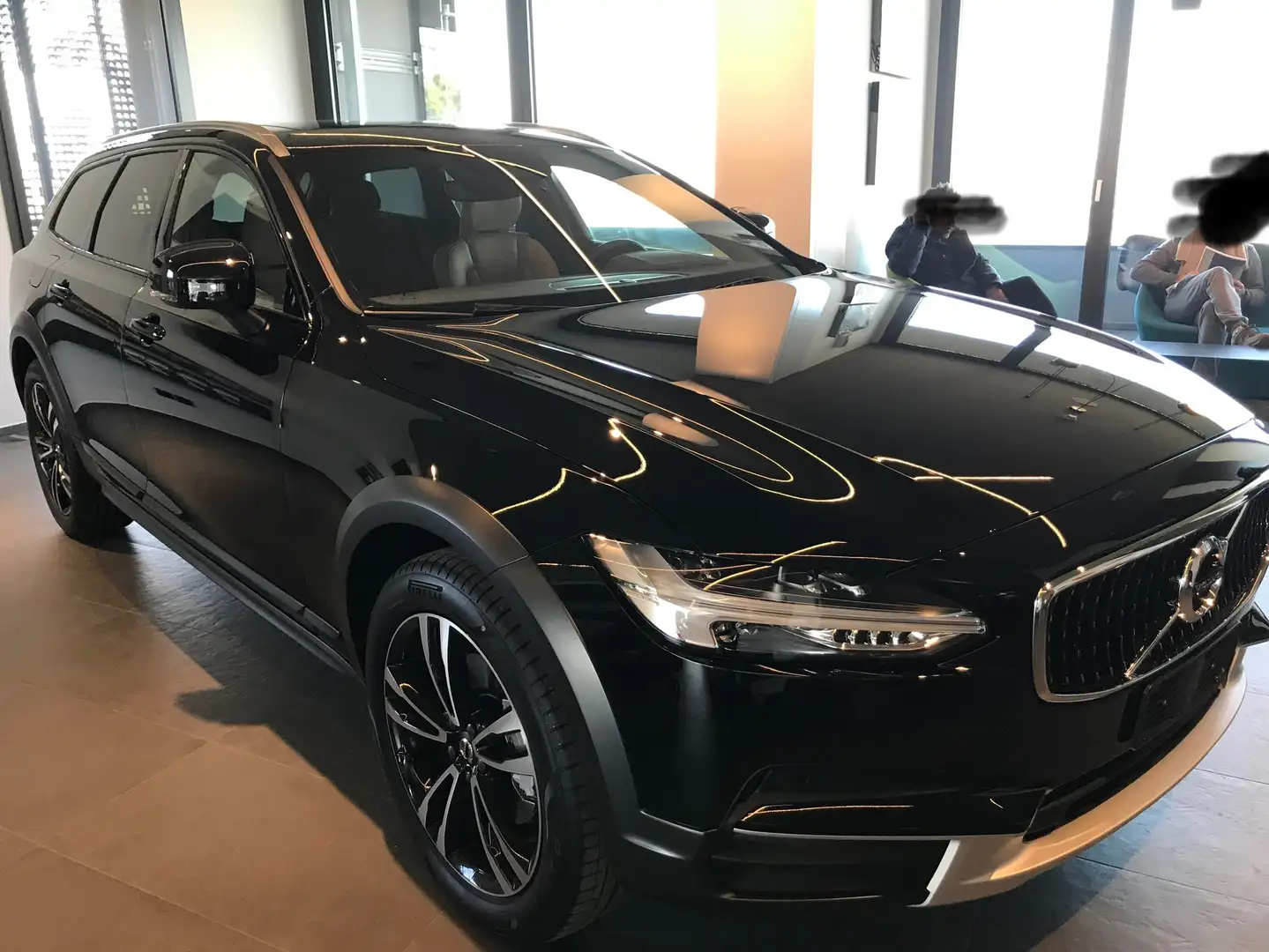 Volvo V90 Cross Country V90 Cross Country 2.0 d4 Pro awd geartronic my19 Schwarz - 1