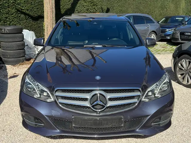 Mercedes-Benz E 200 benzine - 54000KM - OPENDAK - CAMERA - GARANTIE!