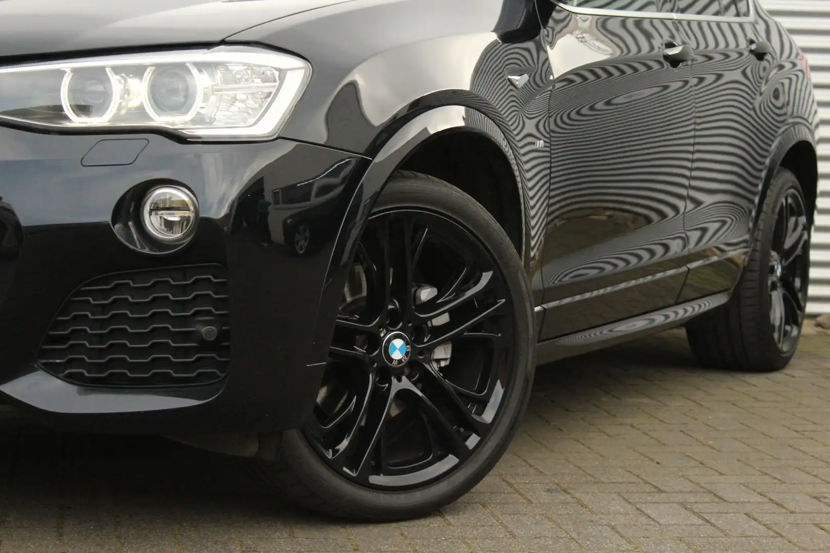 BMW X4 xDrive20i Msport Automaat Nero - 2