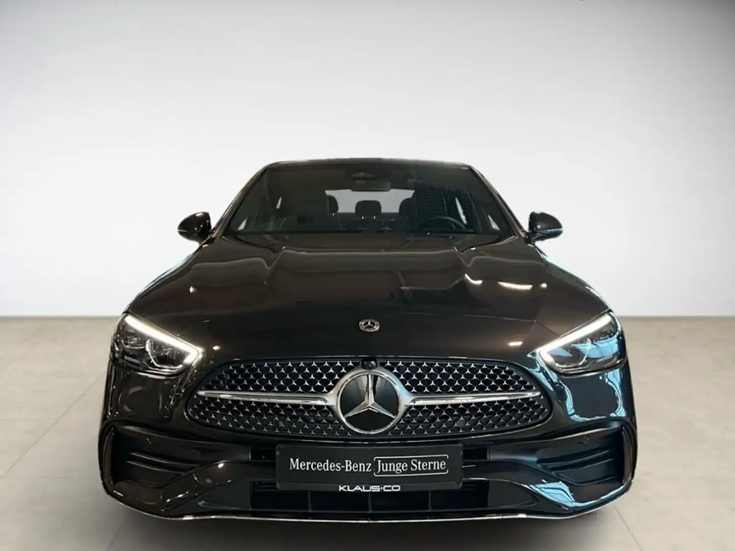 Mercedes-Benz C 220 d AMG Advance AUT Kam. KeyLess KlimaA LED Grau - 2